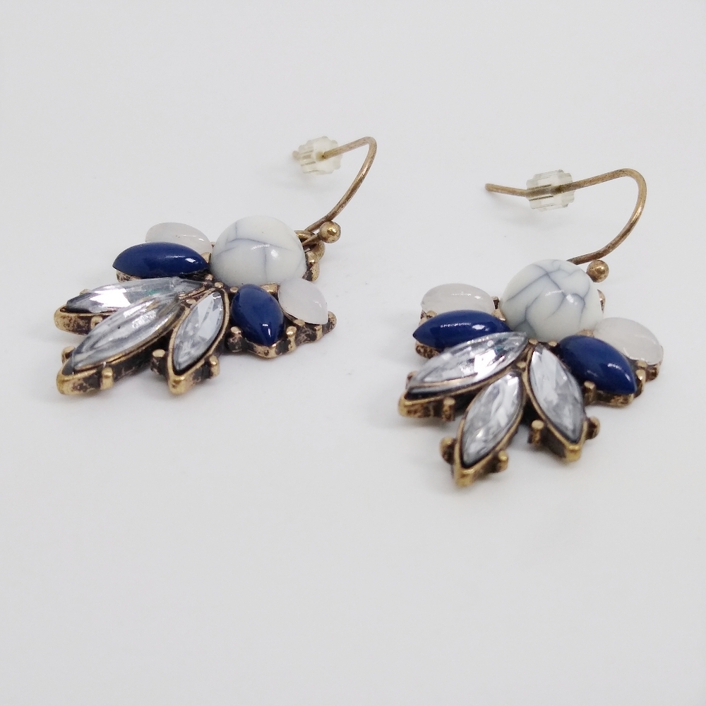 NEW Small Chandelier Crystal Bohemian Lightweight Drop Earrings - Picture 4 of 7